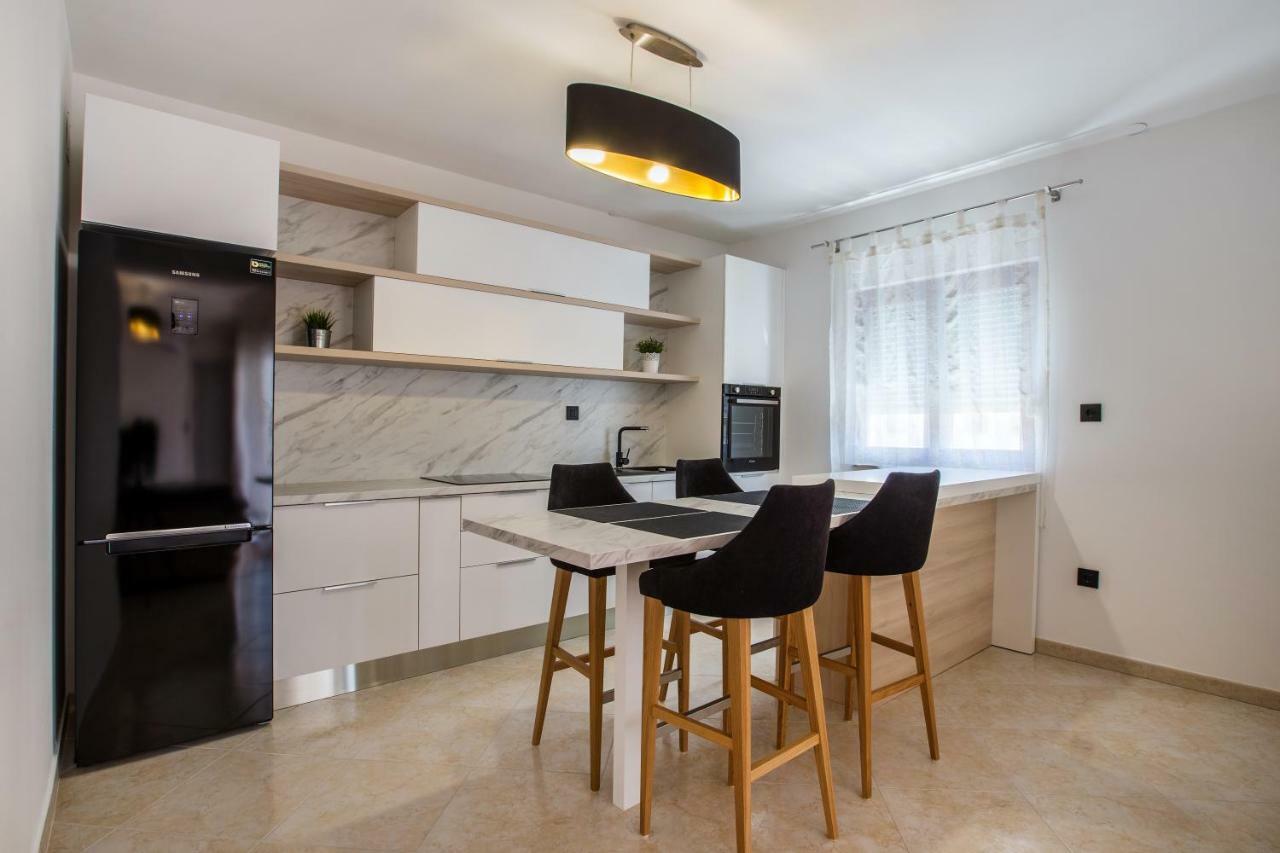 Villa M Сплит Екстериор снимка